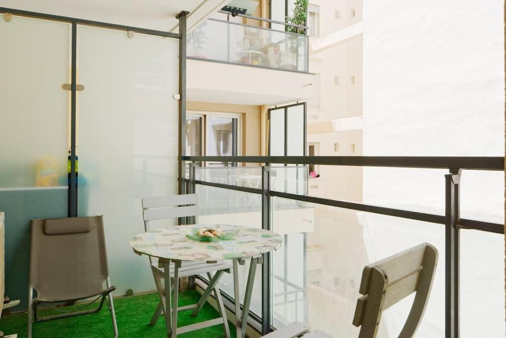 Super T2 Climatise Avec Balcon A Pied Plage Catalan Marsella Exterior foto